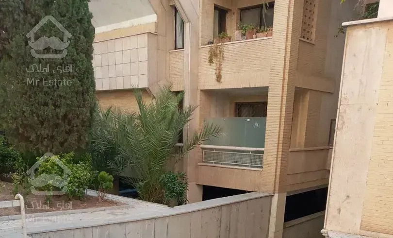 اپارتمان ۱۳۵متری ناژوان