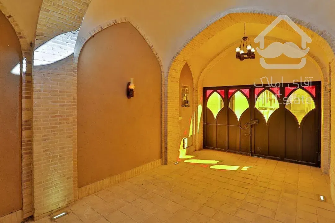 خانه تاریخی بازسازی شده