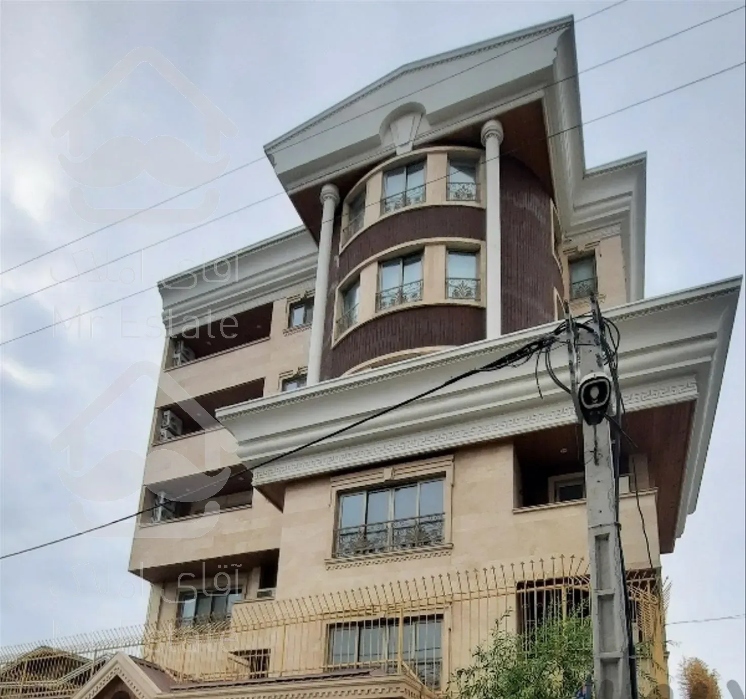 آپارتمان ۱۲۵ متری در محدوده حمزه کلا