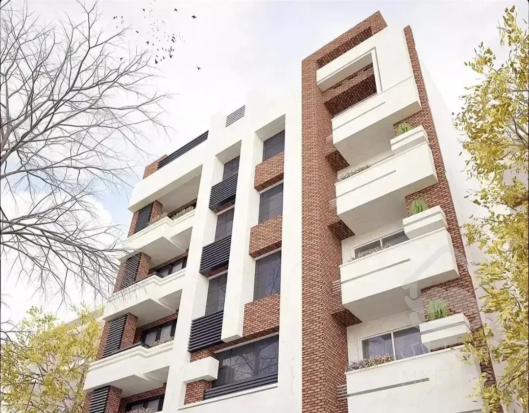 آپارتمان  ۱۳۰ متری با آسانسور حمزه کلا