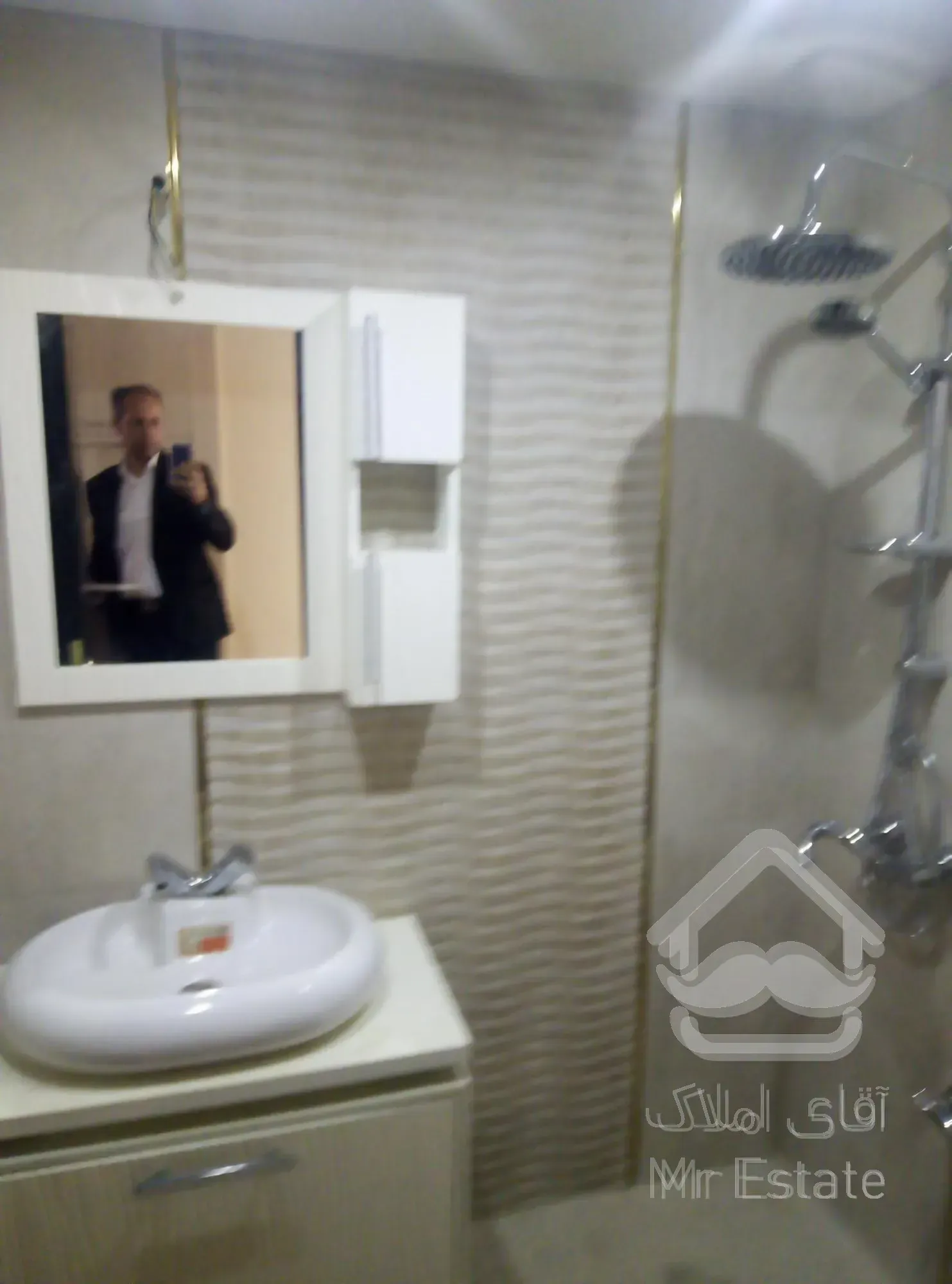 اپارتمان 83متری فردوس غرب