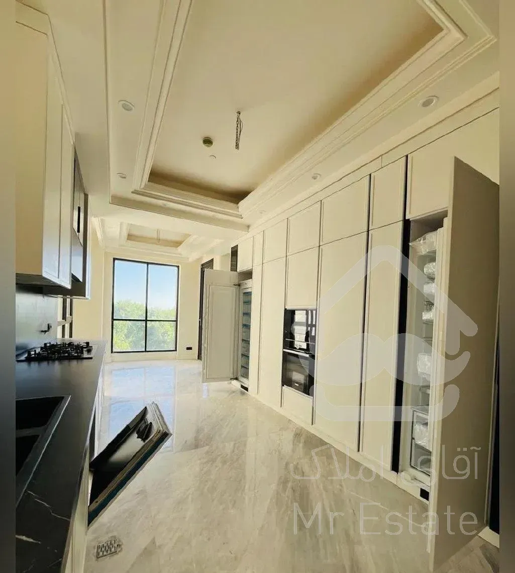 نیاوران ۲۵۰ متر ۳ خواب با چشم انداز بی نظیر