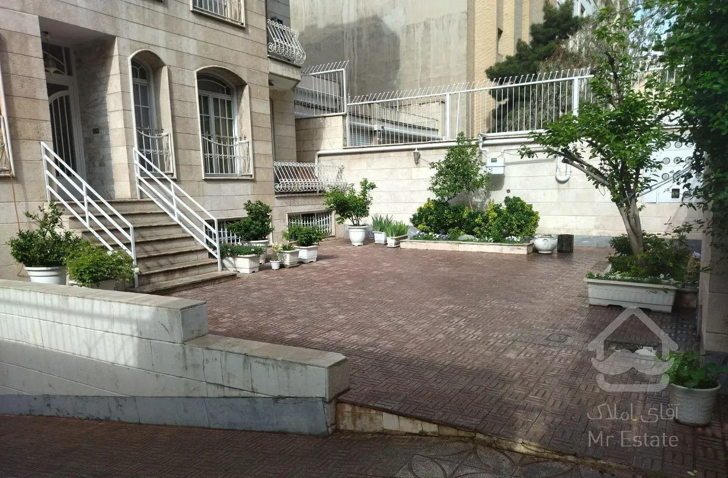 ۸۳ م ۲ خ / فروشنده و اطلاعات واقعی/AN B AS/ انوشه