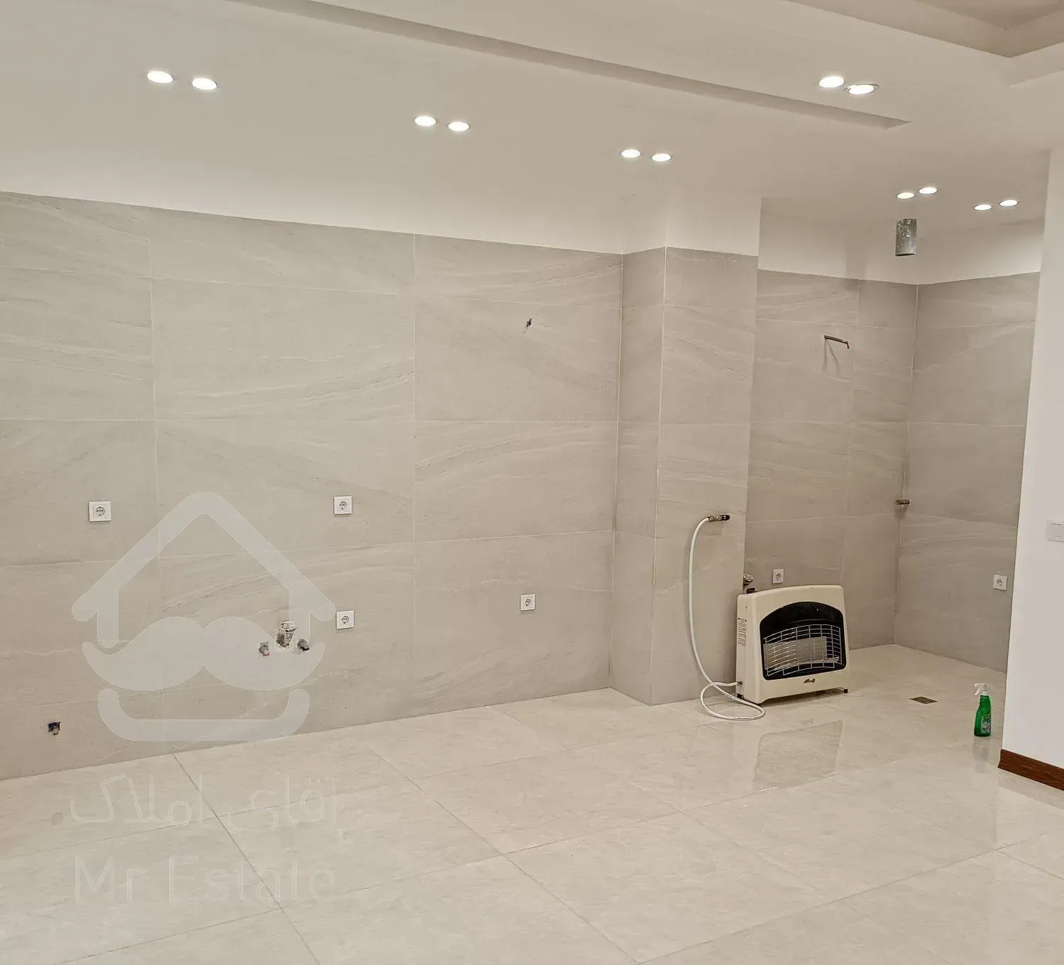 فروش آپارتمان ۱۴۰ متری پلاک یک دریا خ جمهوری