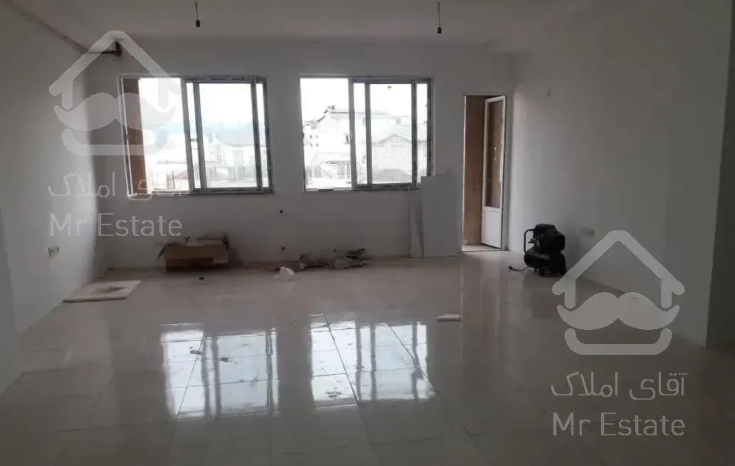 فروش واحد ۱۱۱ متری داخل شهر