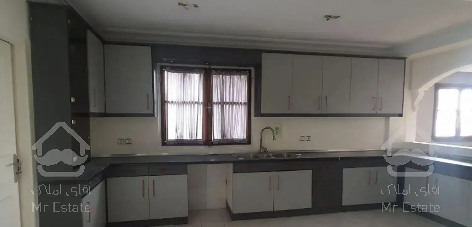 نیاوران آجودانیه چهار خوابه ۲۵۰ متری رهن و اجاره