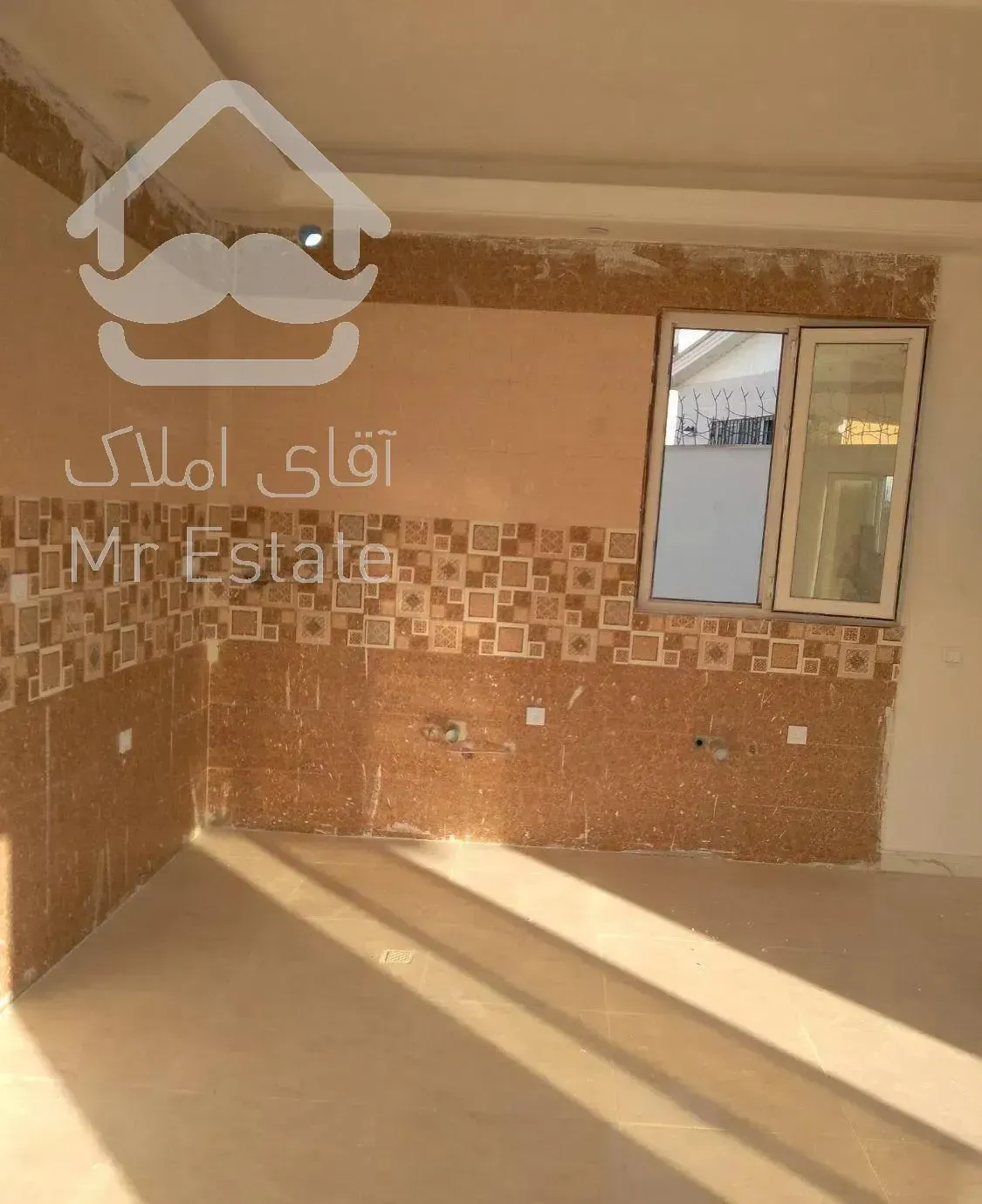 ۳۰۰مترباغچه ۱۴۰متربنادماوندفازسه آبسرد