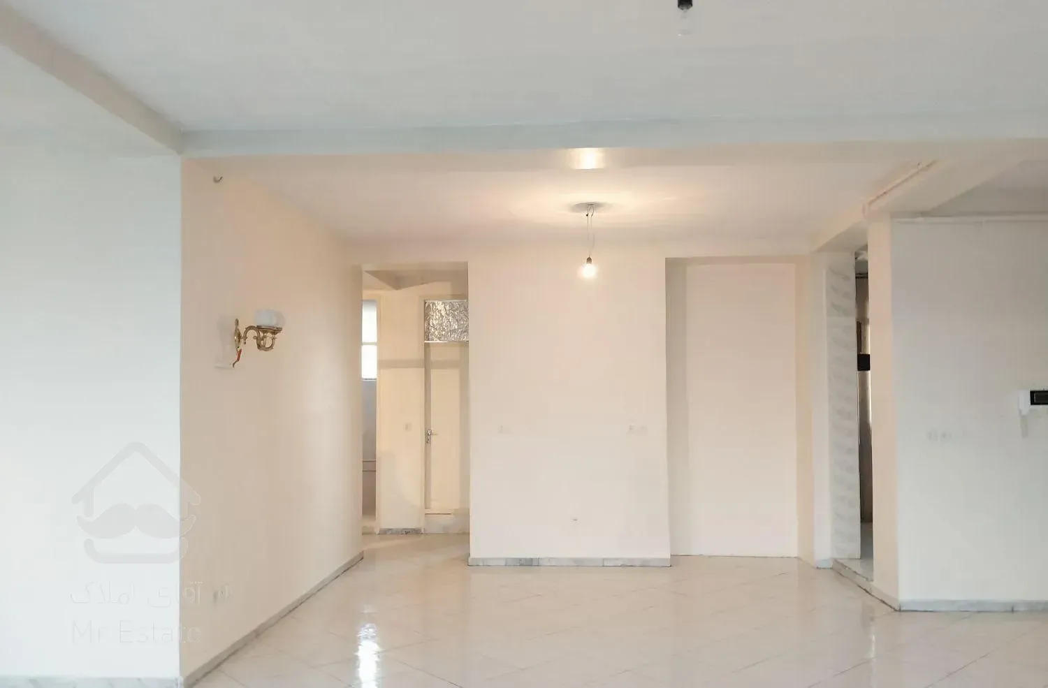 واحد ۱۲۴ متری کوی لاله-