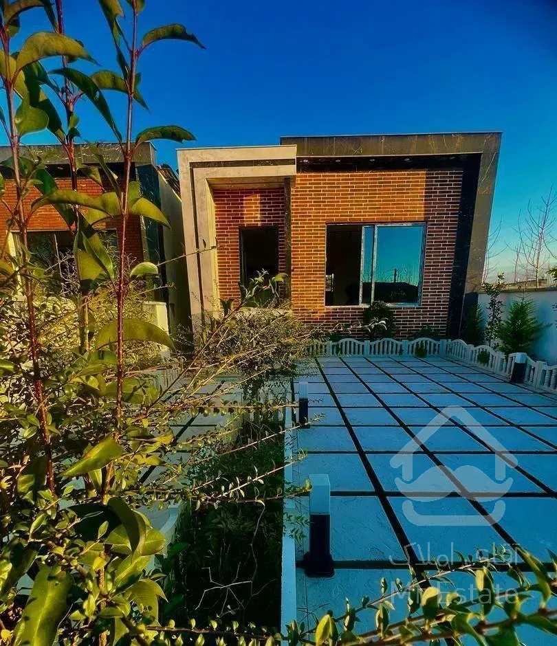 ویلا باغچه همکف 190 متری شهرکی سند تک‌برگ