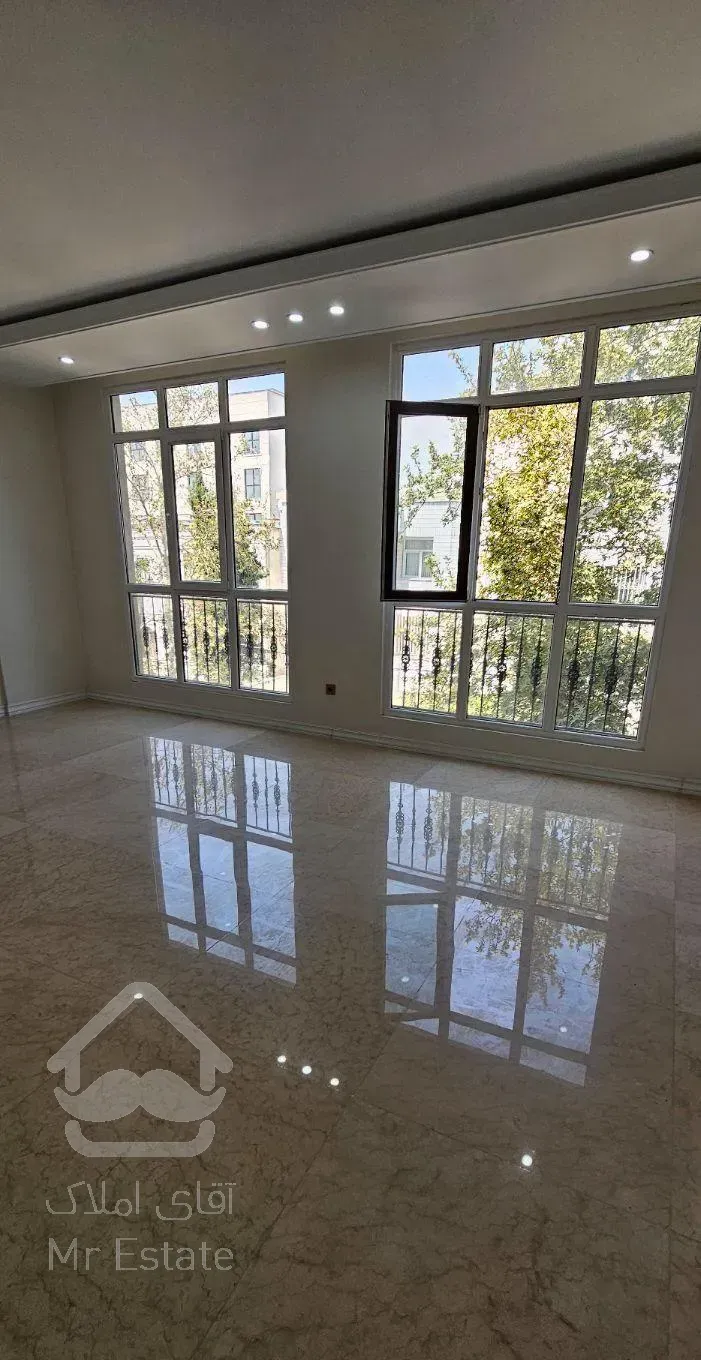 آپارتمان ۱۷۶متر ۳خواب ونک شیخ بهایی شمالی