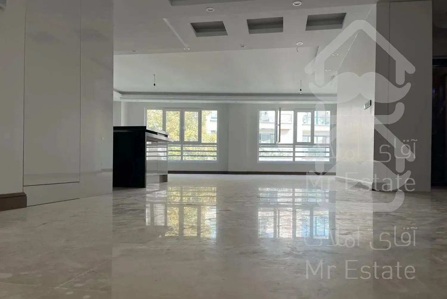 اپارتمان ۱۵۰ متر ازگل