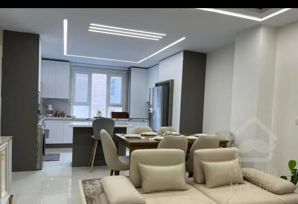 آپارتمان ۸۲ متری فول بازسازی*جمالزاده جنوبی*