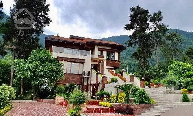 تریبلکس ۱۲۰۰ متری روی ارتفاع شهرک برند در چلک