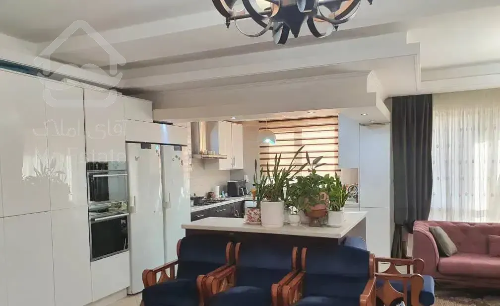 ۱۰۵ متر ۲خوابه رو به افتاب فول امکانات (قائم غربی)