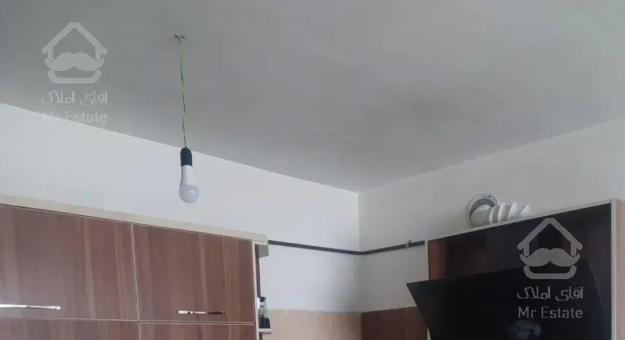 نبش خیابون اصلی دو بر نورگیر 92متری