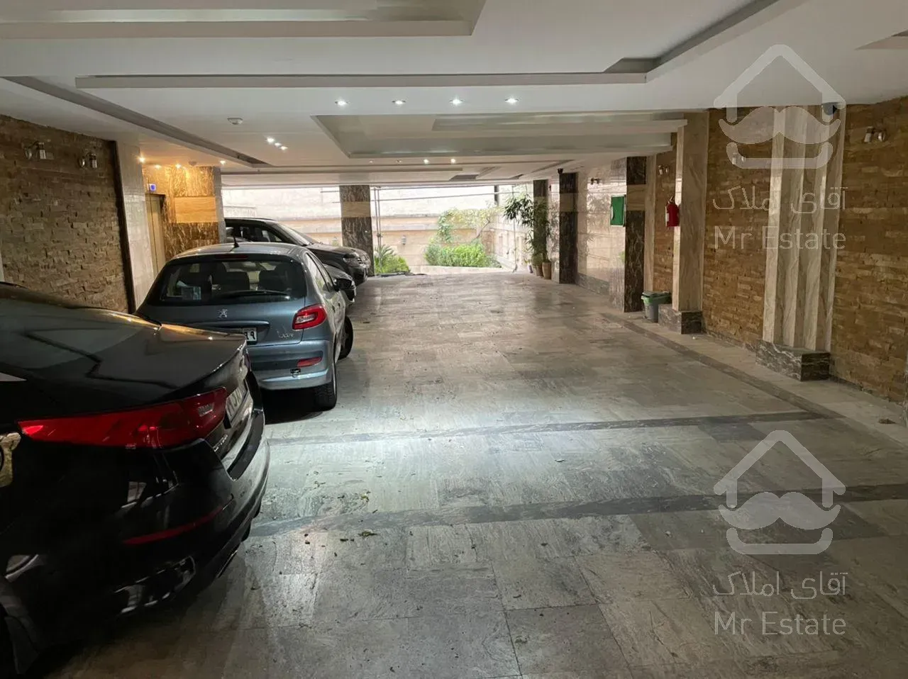 فروش آپارتمان زعفرانیه 156  متر شیک