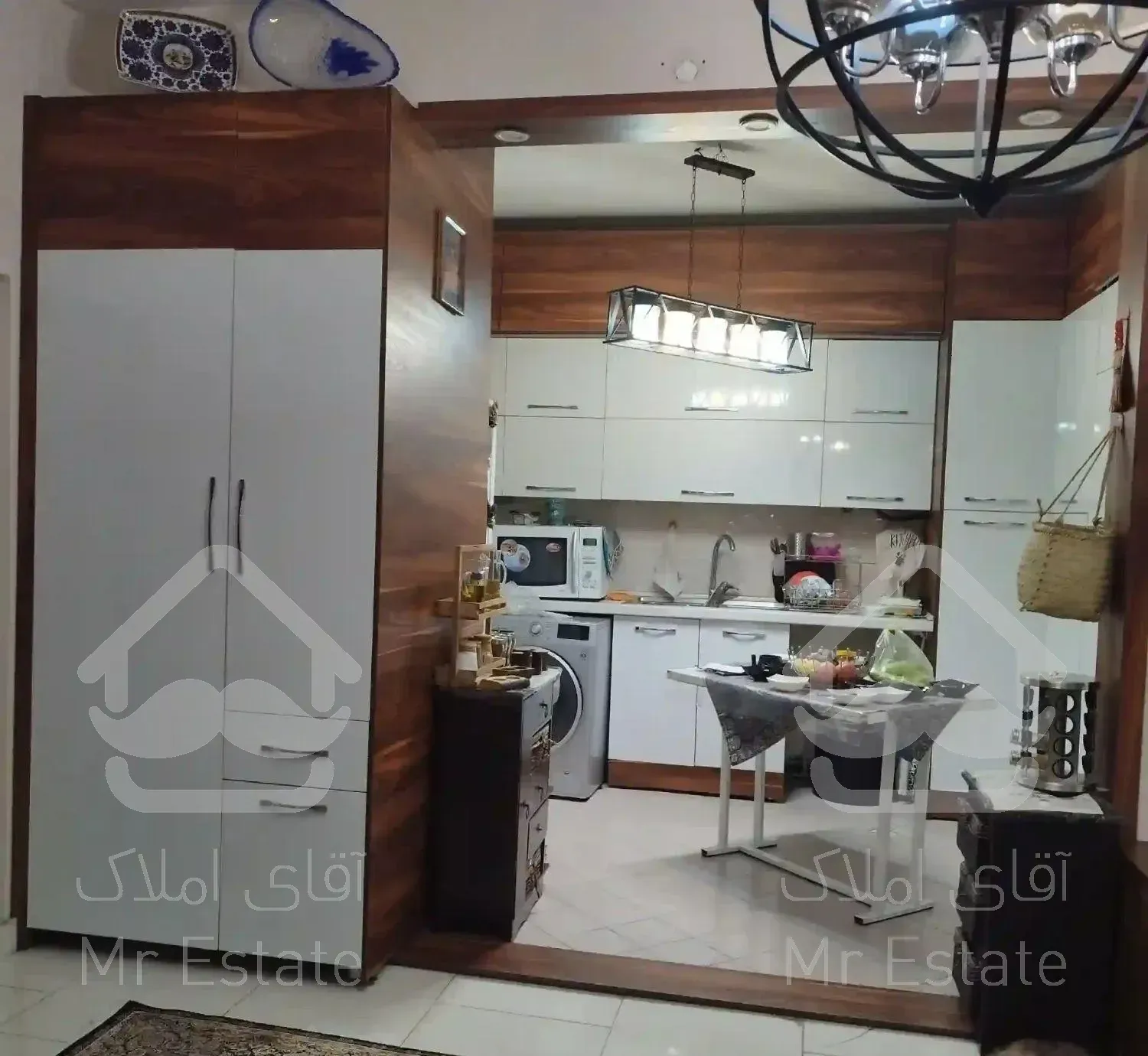 ۱۰۵متر دو خواب  همایونشهر جنوبی  فول باز سازی شده