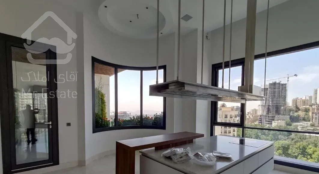 ۳۰۰متر نیاوران/تک واحدی /ویو/تراس