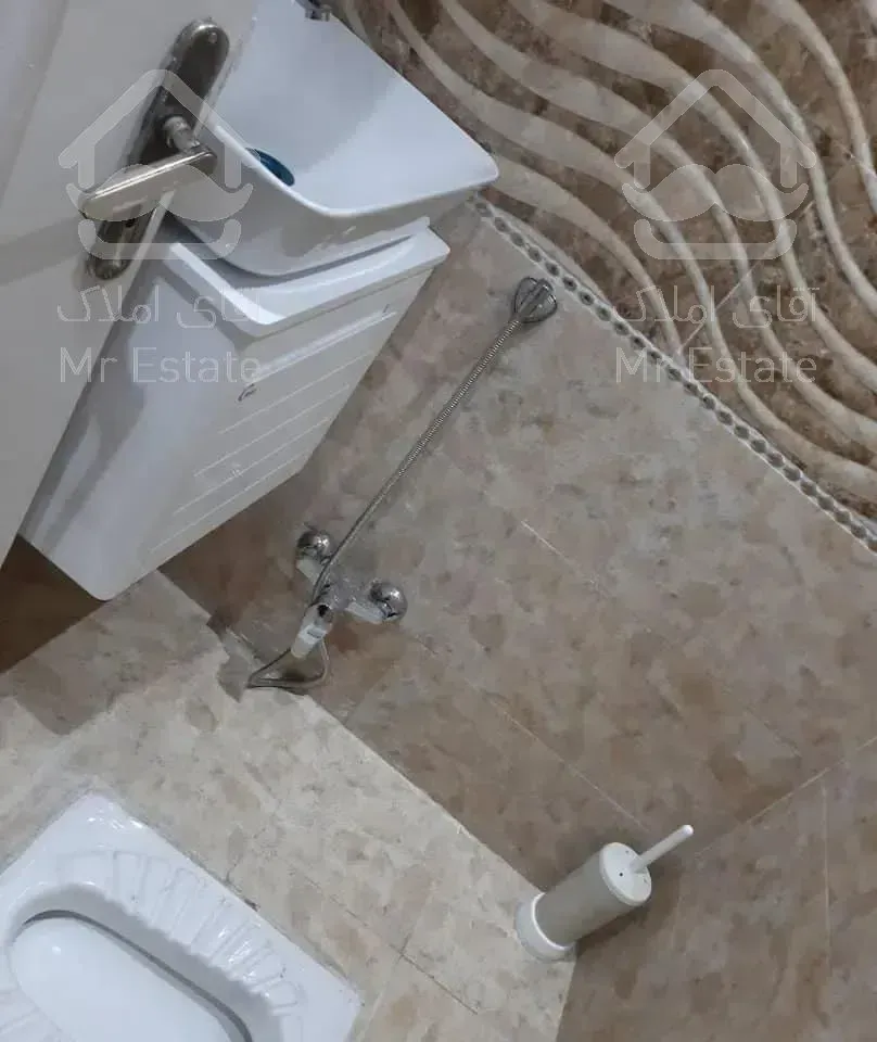 روبروی میدان سنایی مبله 130 متری