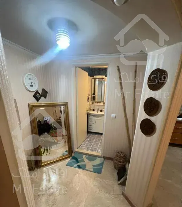 ۱۰۰ متر با ۱۵ متر پاسیو و ۶ متر تراس