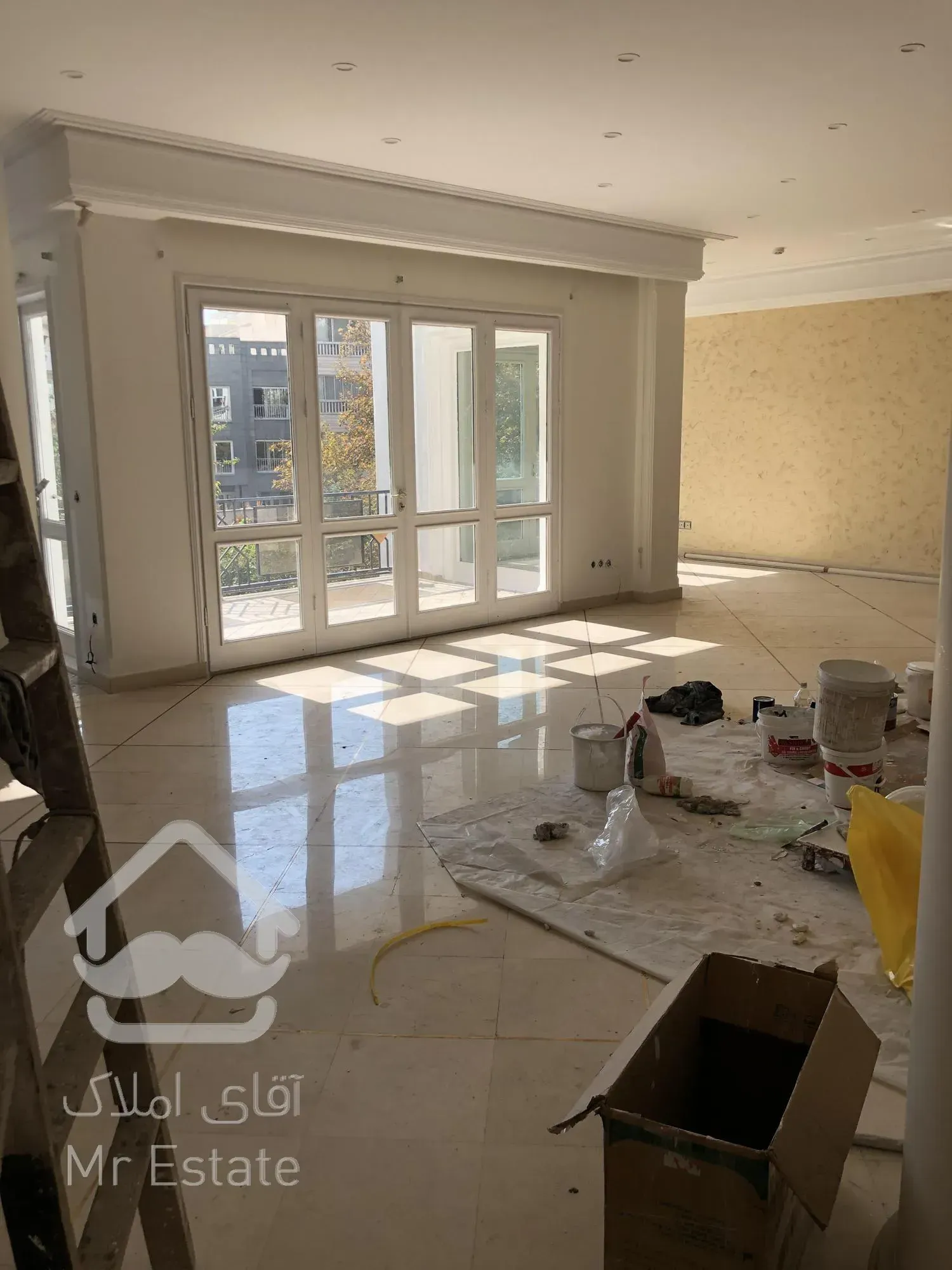 رهن و اجاره آپارتمان ۳۸۵ متری ۵ خوابه کامرانیه فول