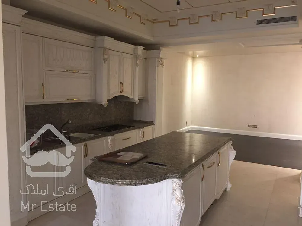 فروش آپارتمان 280 متری فرمانیه سنبل