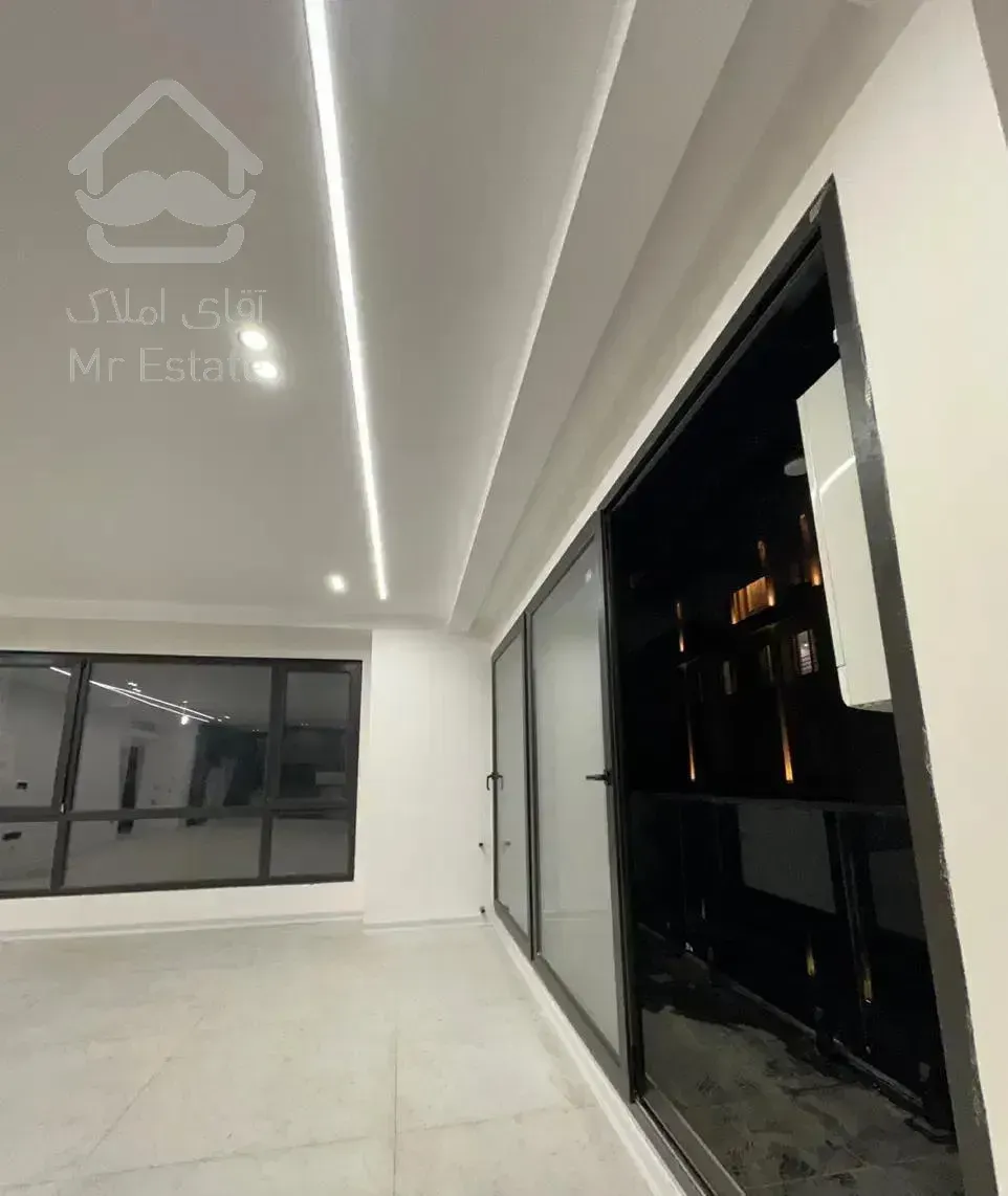 ۱۰۵متر کارگر فرد / دو نبش نورگیر / مدرن و مینیمال