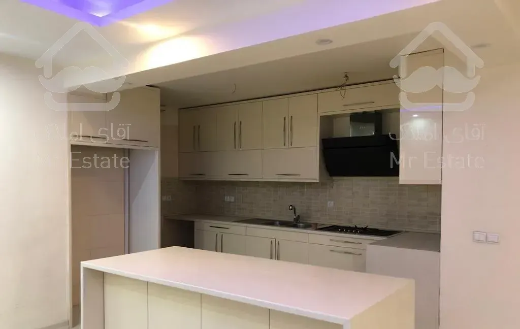 رهن ۱۳۵ متر،۳خوابه،فول،طبقات بالا،چیتگر