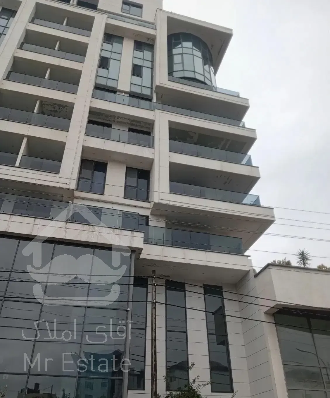 آپارتمان برج افرا طبقه 5فول مشعاعات141متر