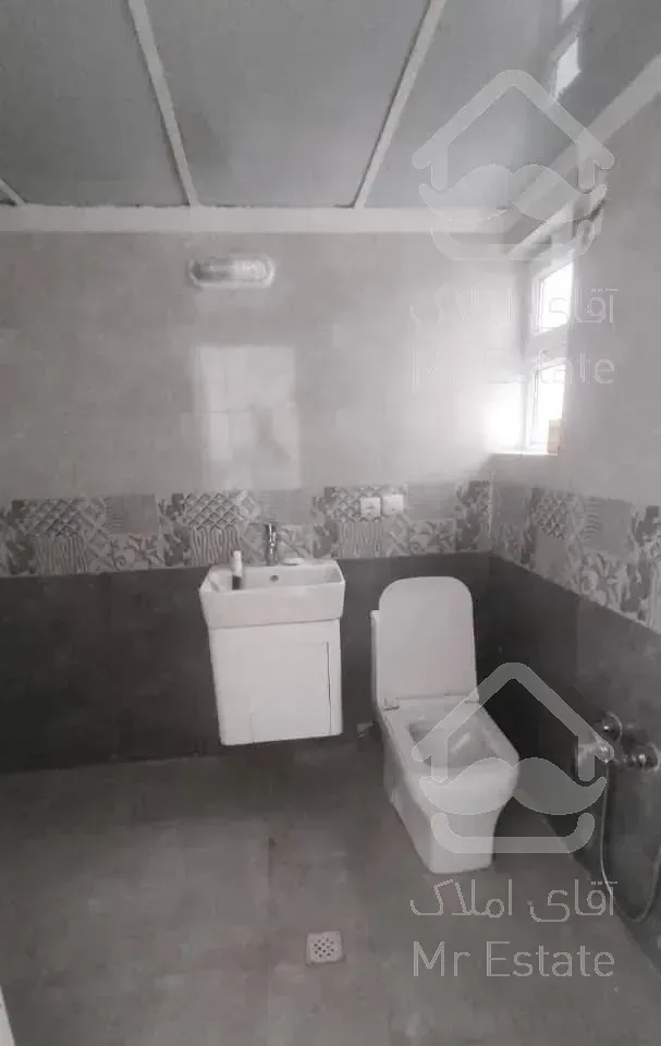 امیراباد،۱۲۲متر،۳خواب،طبقه۲،پارکینگ