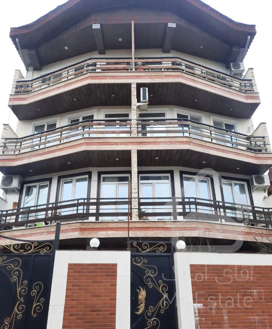 اپارتمان ۱۱۰متری باسندوپارکینگ