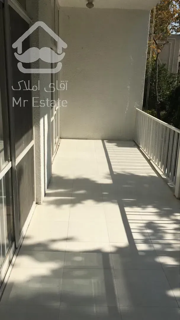 اجاره و رهن آپارتمان کامرانیه 300  متر شیک