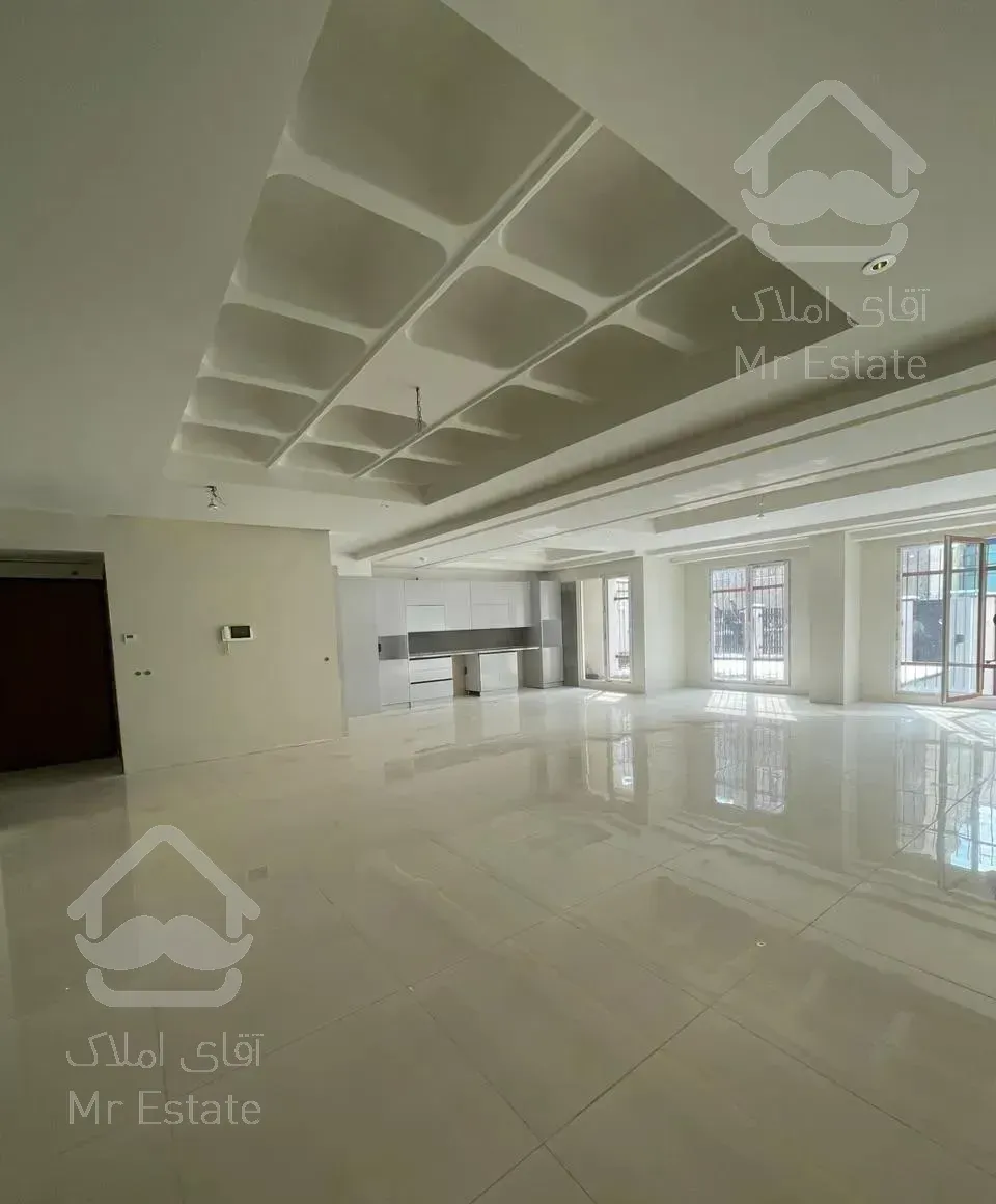 سهروردی شمالی/۱۶۰متر/۳خواب/۲پارکینگ