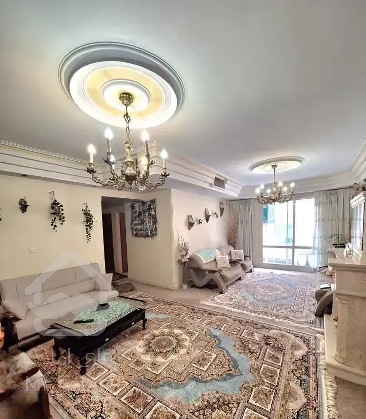 145 متر / جردن / این خانه ارزش دیدن دارد .