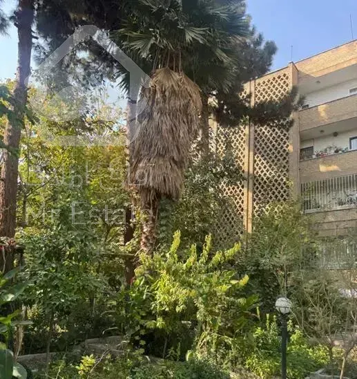 اپارتمان شهرک غرب ۱۳۰ متر۳ خواب مشاعات تمیز