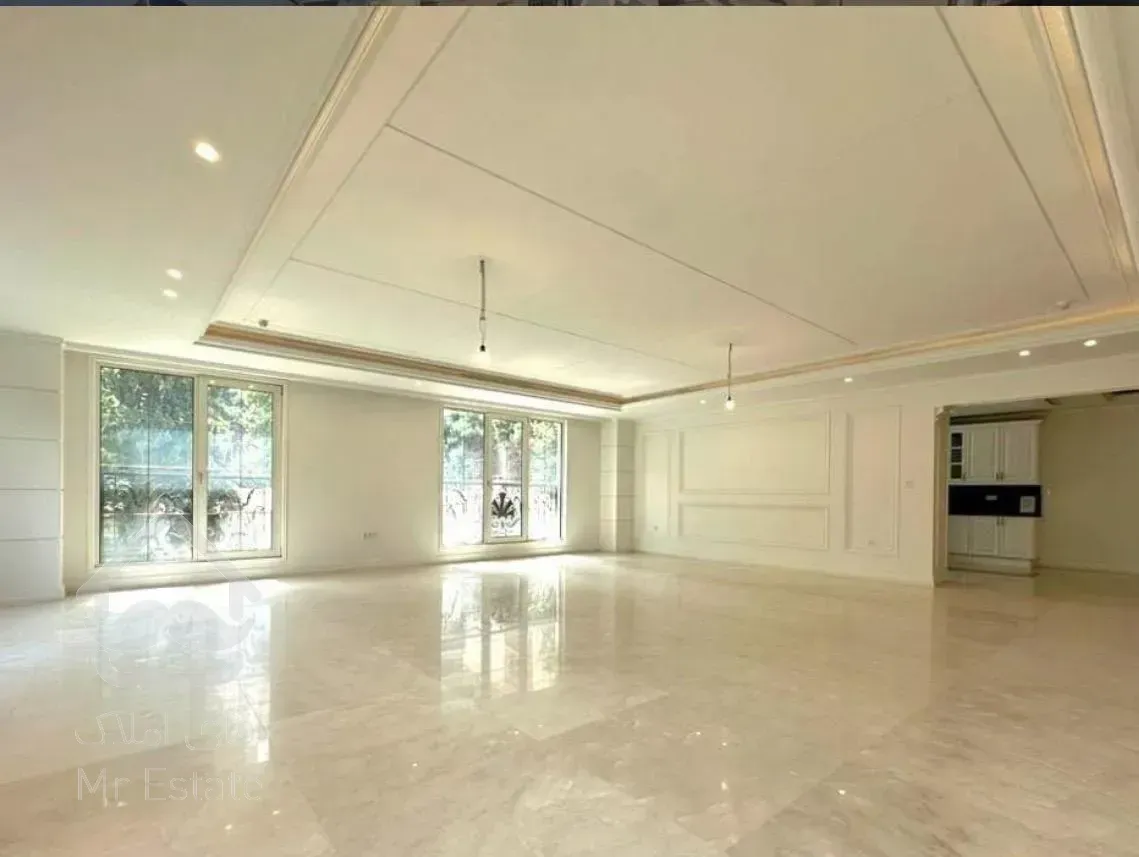 آپارتمان ۲۷۵ متر*کم واحد*تراس گاردن