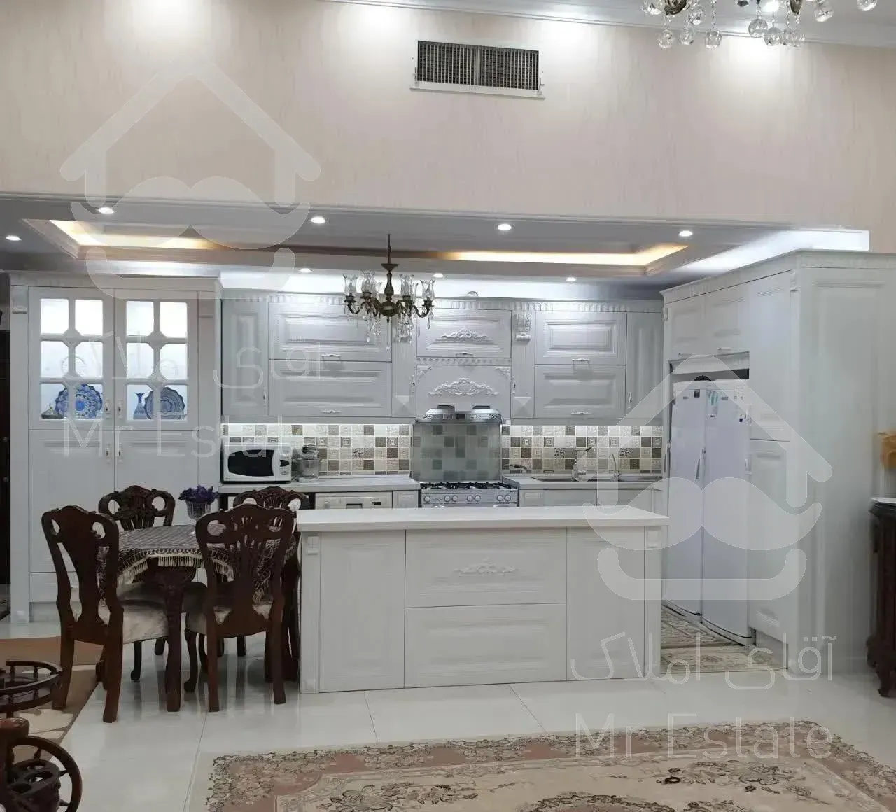 ۱۳۶ متر /طبقه اخر /ویو دریاچه ابد