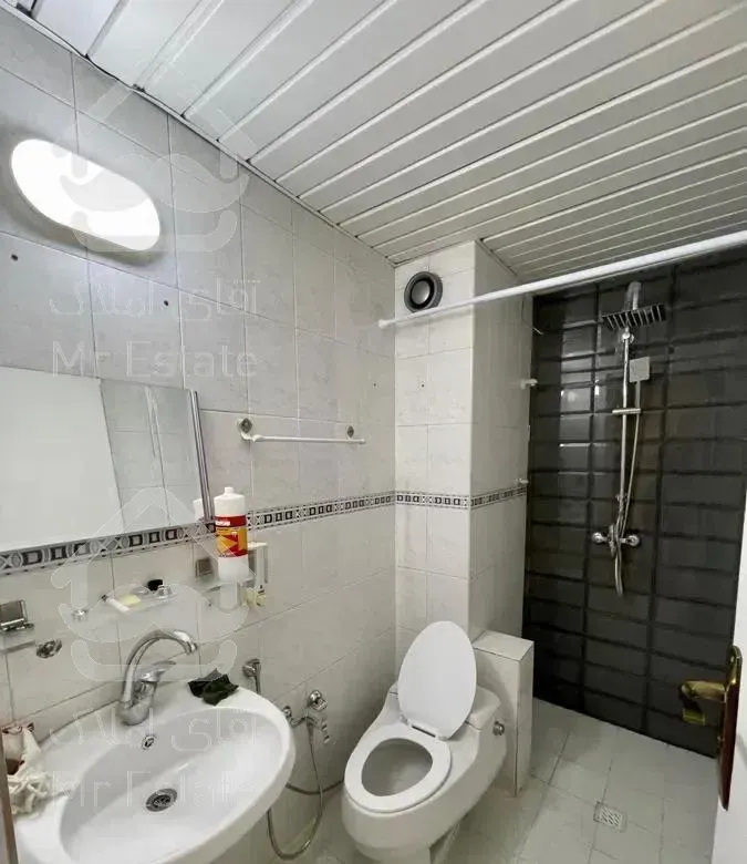 نفت شمالی ۹۰ متر ۲ خواب