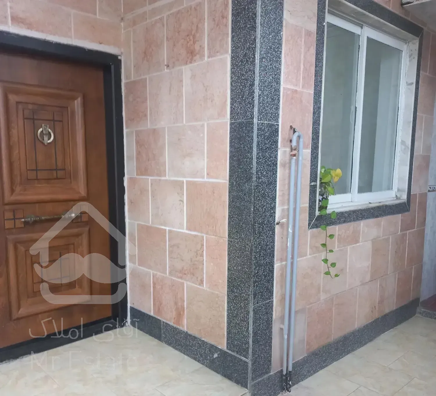 آپارتمان سه خواب ۱۴۳متر تک واحدی کلاساختمان دوواحد