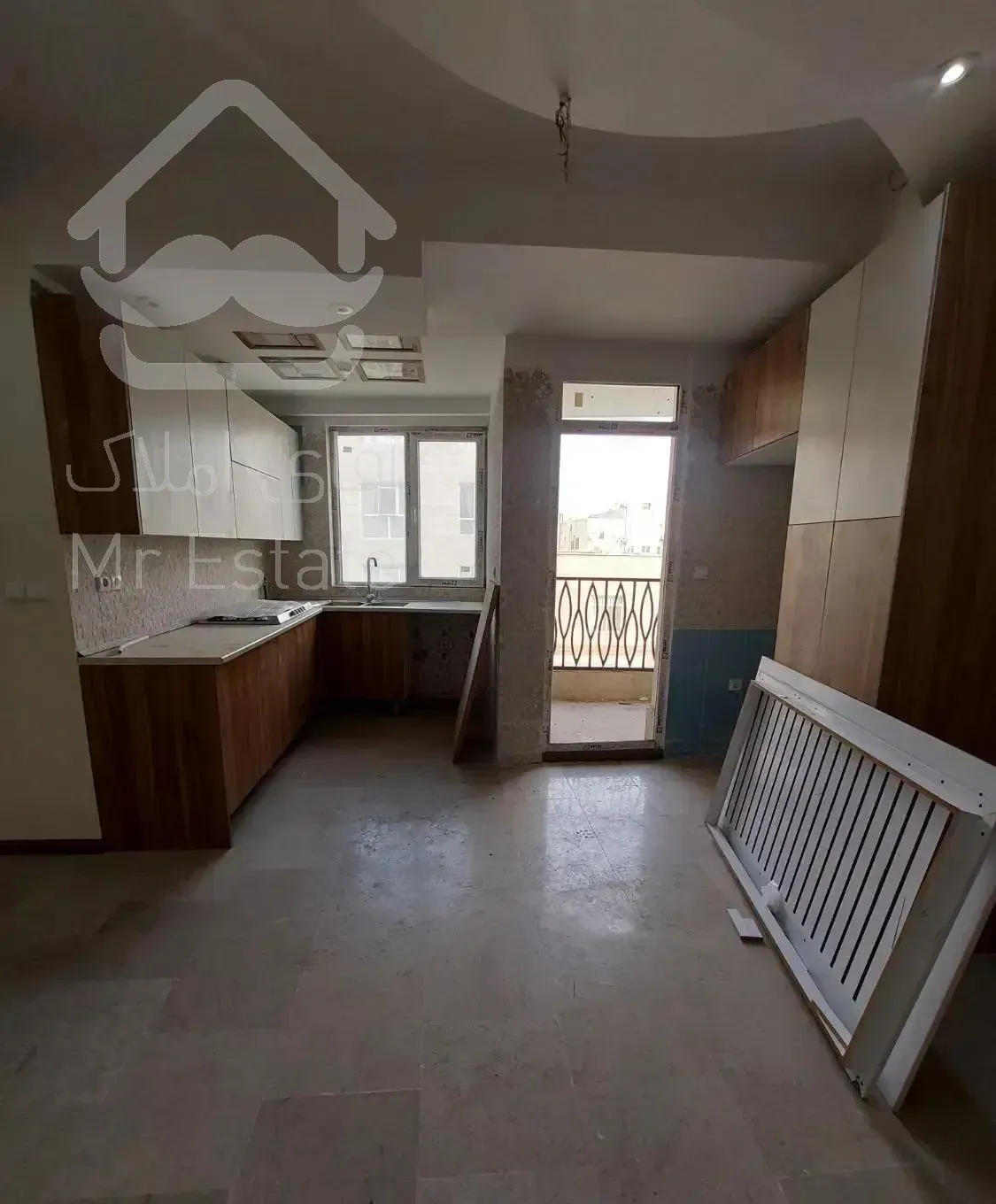 آپارتمان ۸۵ متری دو خوابه کلید نخورده برج گلاب