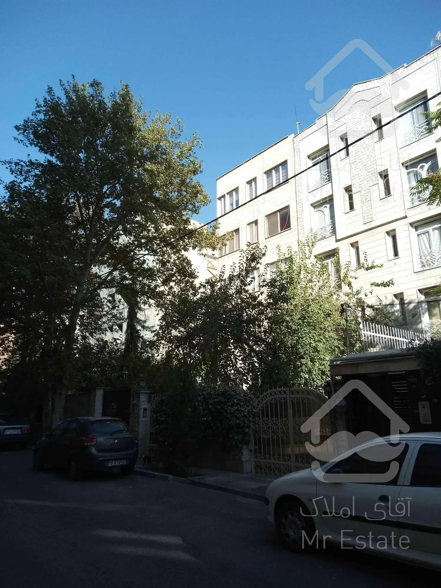 ۶۷ متر دو خوابه فول ؛ سیدخندان