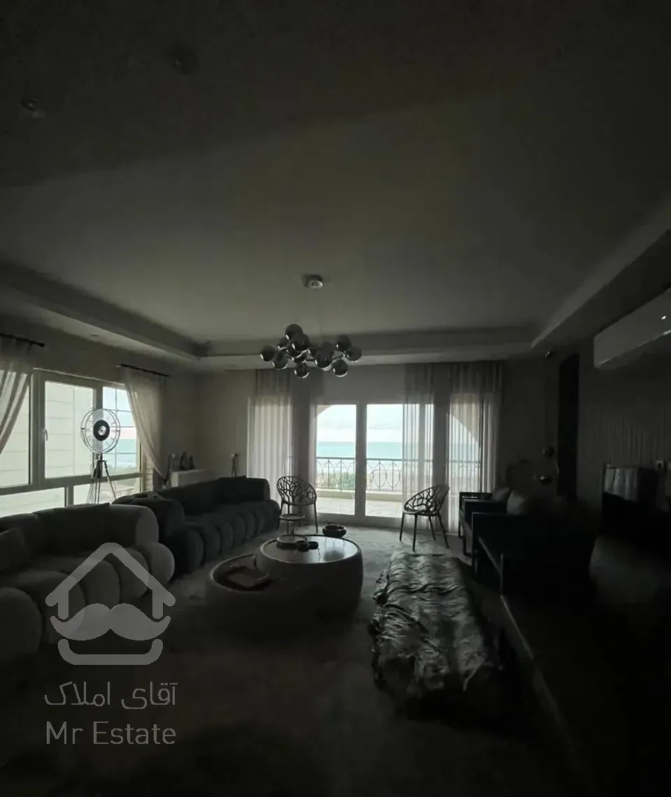 فروش واحد ۱۴۰ متری در برج برند