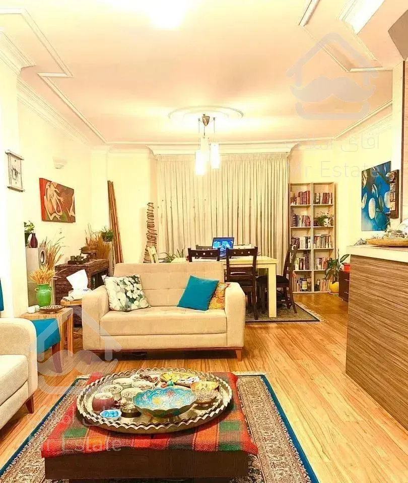 ۸۰ متر ، پارکینگ سندی ، آفتابگیر مستقیم ، بصارتی