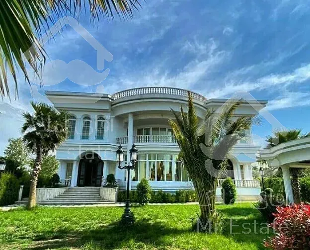 ویلا ١٣٠٠ مترى استخردار پلاک ١ دریا در خزرشهرشمالى