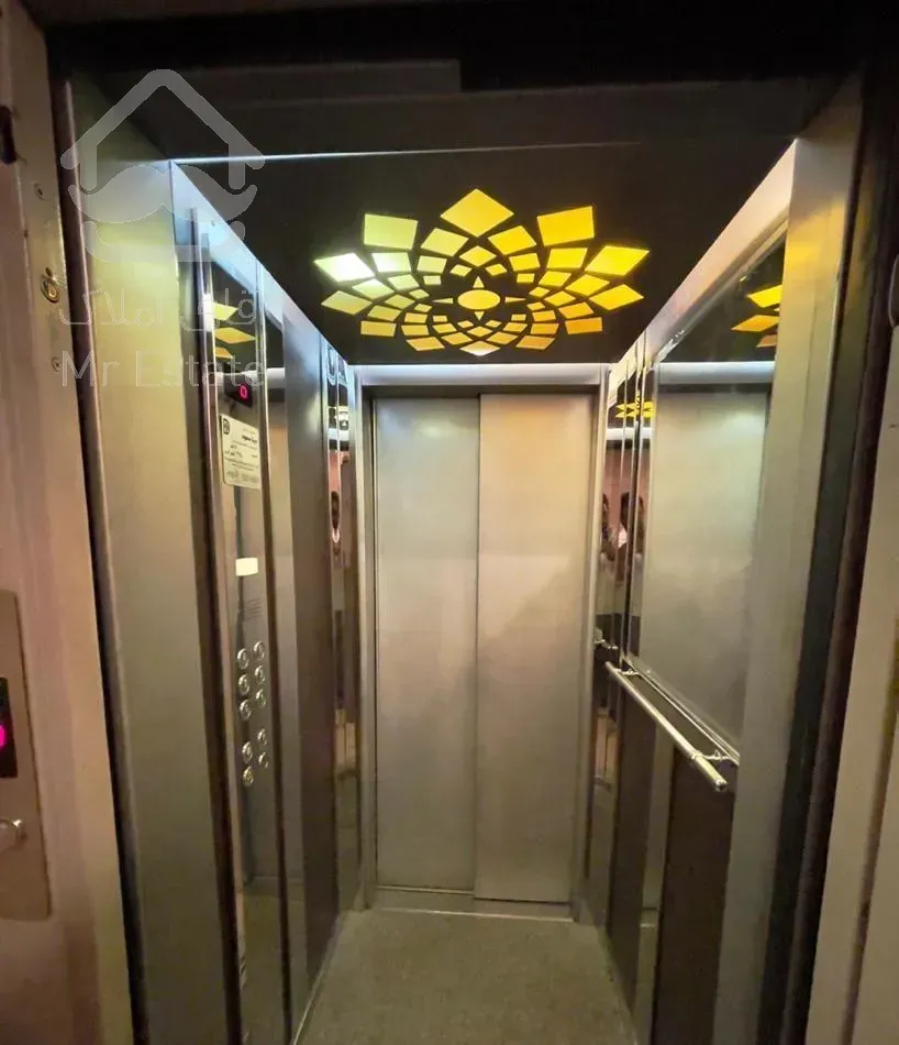 ۷۰متری دو نبش میدان برند فول امکانات