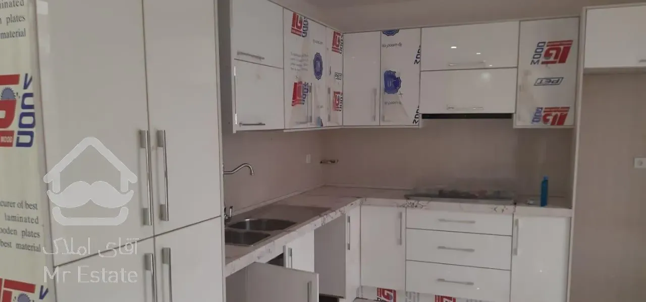 145 متری برج باغ رونیکا پلاس سیمون بولیوار