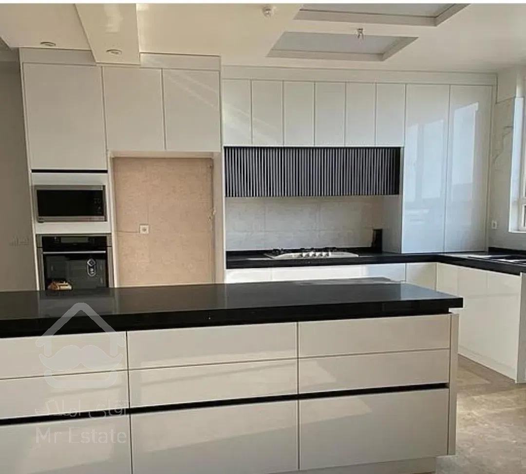 ۱۰۰متر/ورودی لابی/تمیز/دسترسی /قابل تبدیل