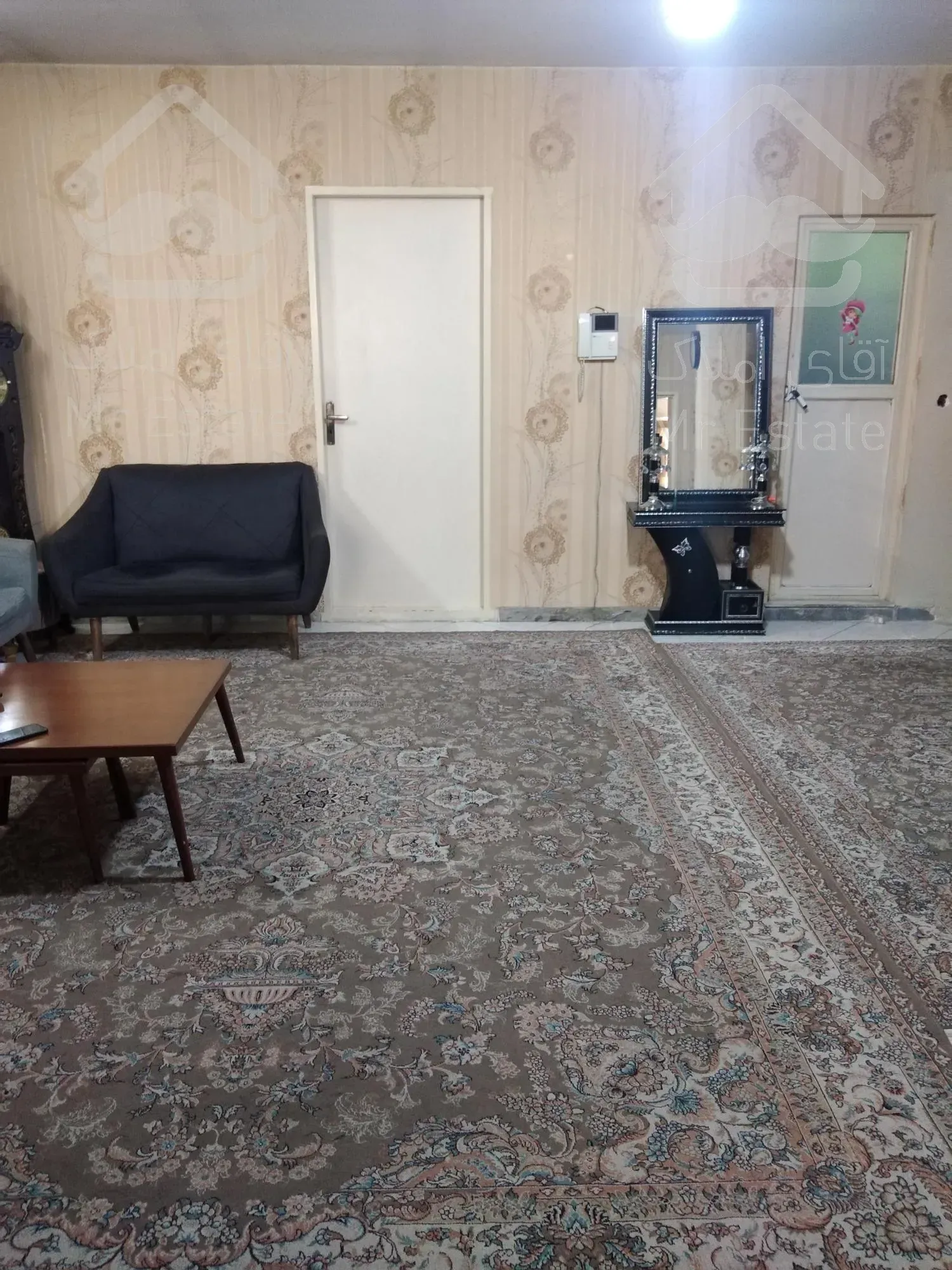 واحد83متری. 2خوابه