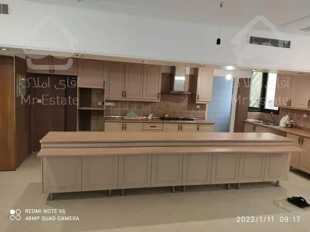 اجاره و رهن آپارتمان زعفرانیه 200  متر اکازيون