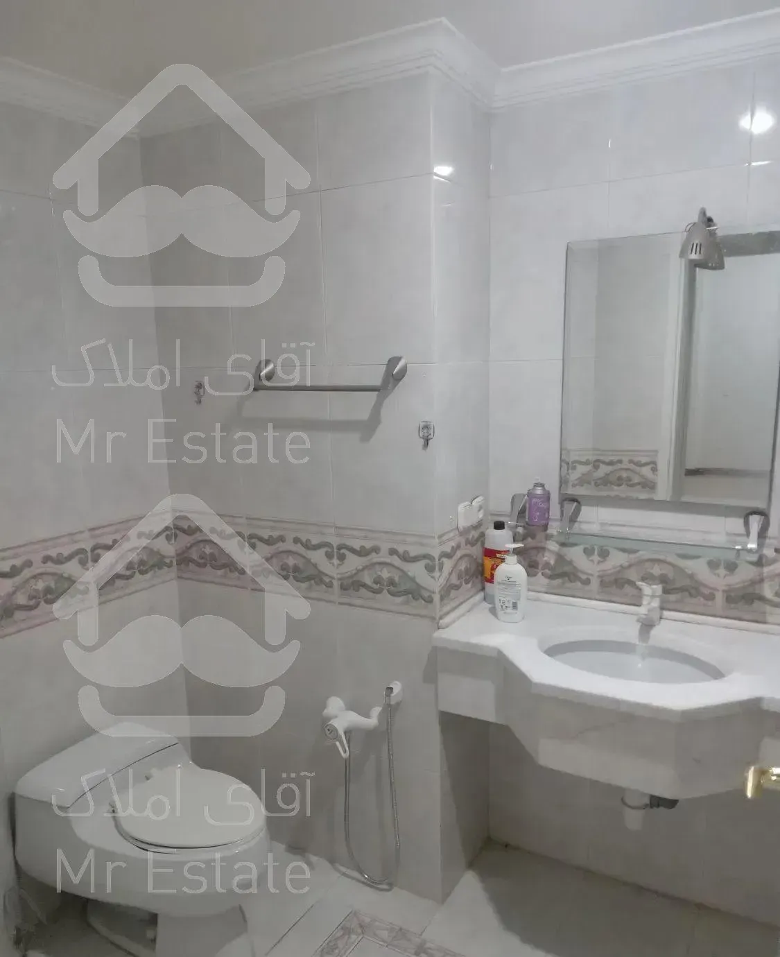 واحد۱۳۰متری/۳خواب۱مستر/بازسازی شده/شمال جردن